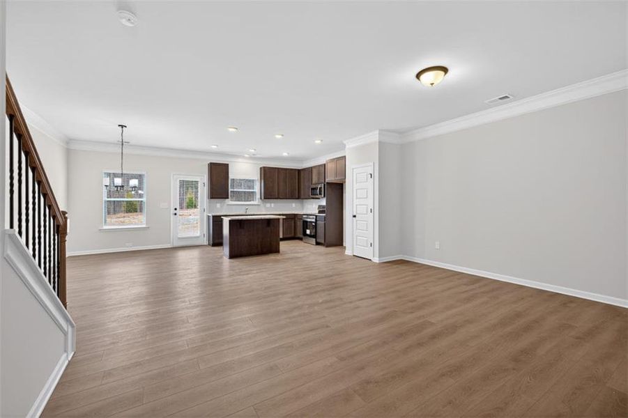 Spacious, unfurnished interior of a new home in Fuller Station, Loganville (Image 17).