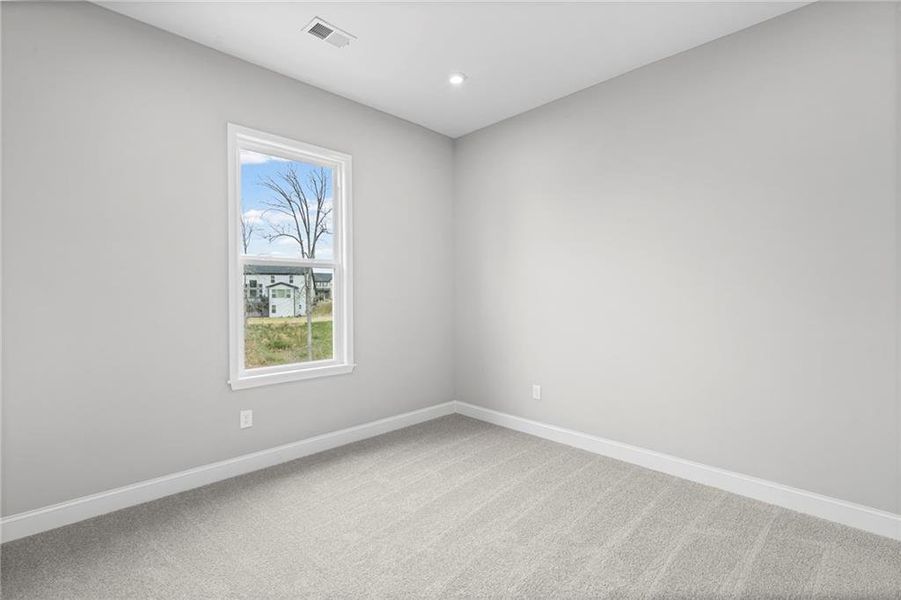 Spacious, unfurnished interior of a new home in Twin Lakes, Hoschton (Image 36).