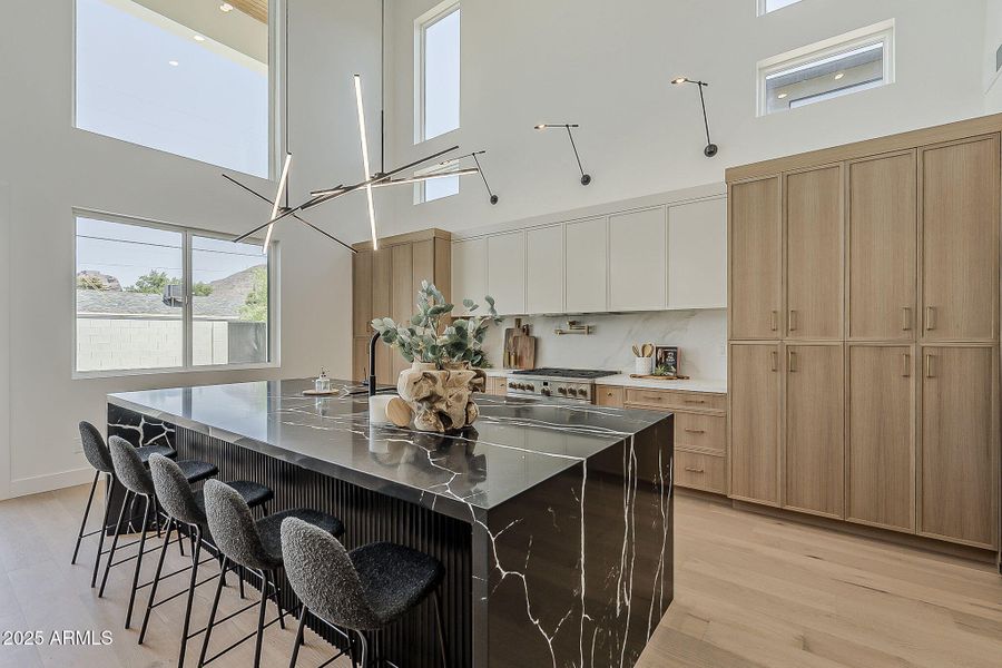 12-web-or-mls-Piccadilly-12 12-web-or-mls-Piccadilly-12