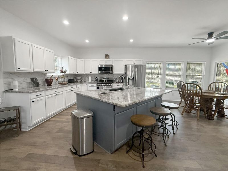 Furnished interior view inside a new home in , Brookeland (Image 8).