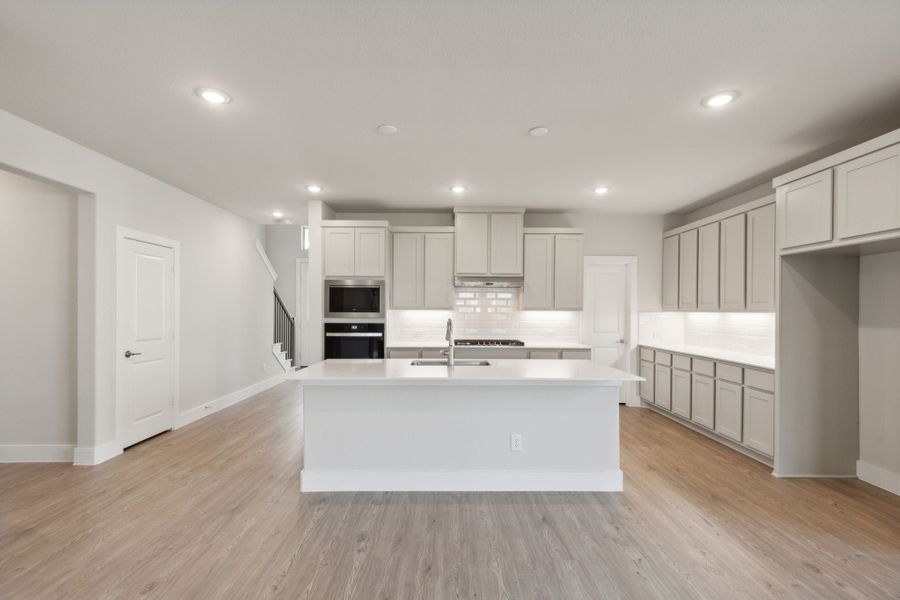Representative furnished interior of a home built from the Dove by Centre Living Homes in Dove Hollow, Waxahachie (Image 13).