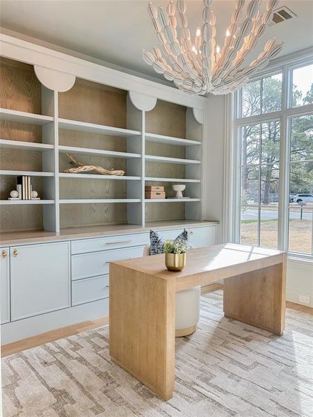 Furnished interior view inside a new home in , Colleyville (Image 15).