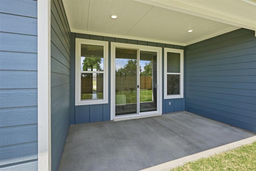 Exterior details and patio area of a home in , Tolar (Image 30).