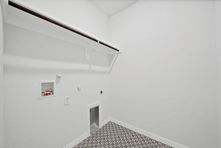 Spacious, unfurnished interior of a new home in , Poolville (Image 13).