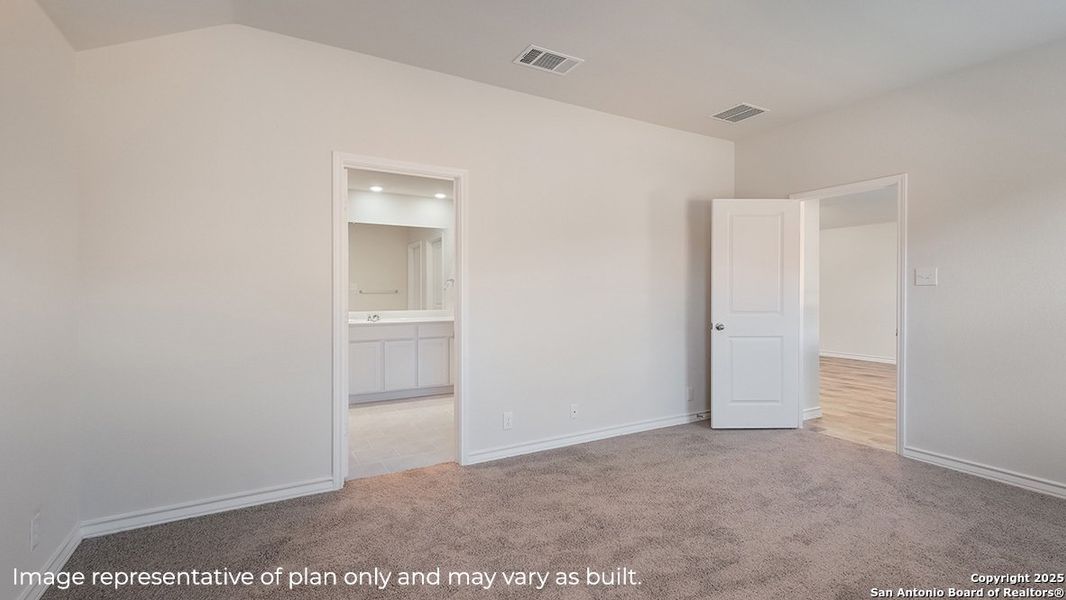 Spacious, unfurnished interior of a new home in The Birch at Spencer Ranch, Boerne (Image 10).