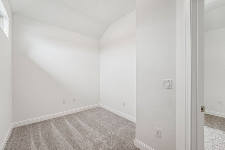 Spacious, unfurnished interior of a new home in Sage Hollow, Kyle (Image 24).