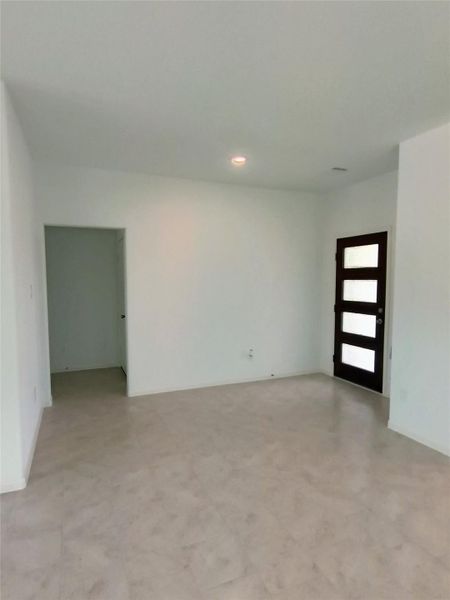Spacious, unfurnished interior of a new home in Splendora Fields, Splendora (Image 16).