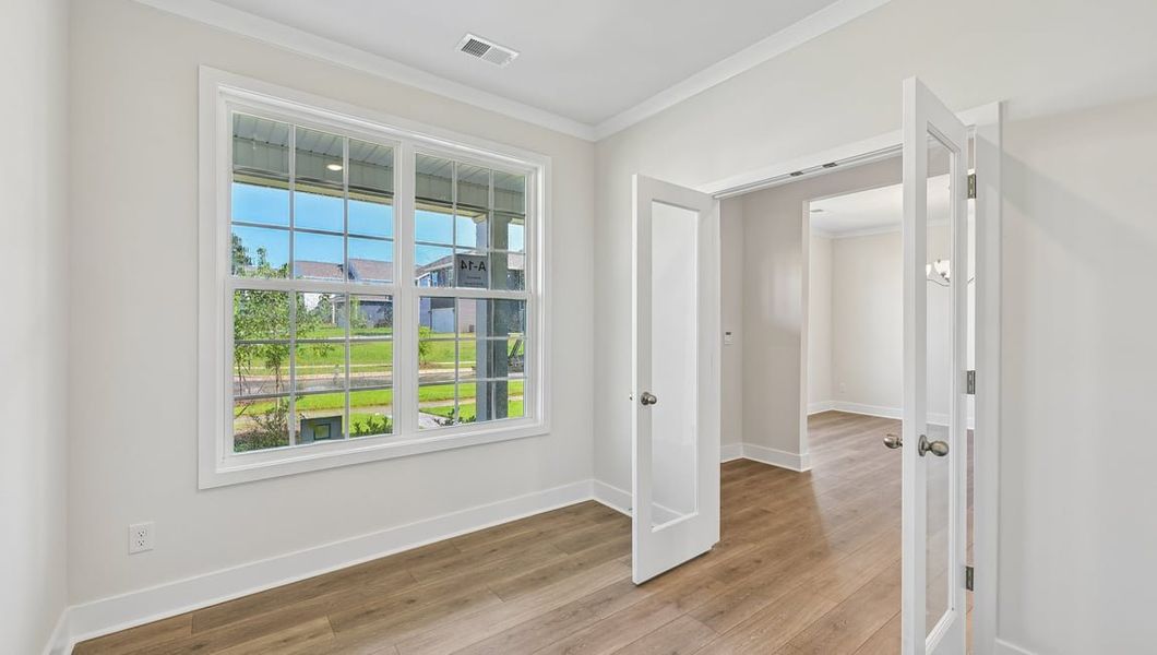 Spacious, unfurnished interior of a new home in Oak Grove Hill, Huntersville (Image 22).