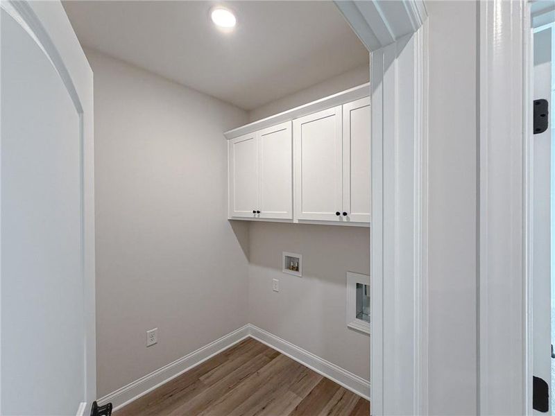Spacious, unfurnished interior of a new home in Ashbury Commons, Powder Springs (Image 9).