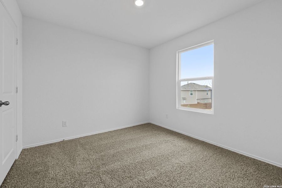 Spacious, unfurnished interior of a new home in Avenida, Converse (Image 22).