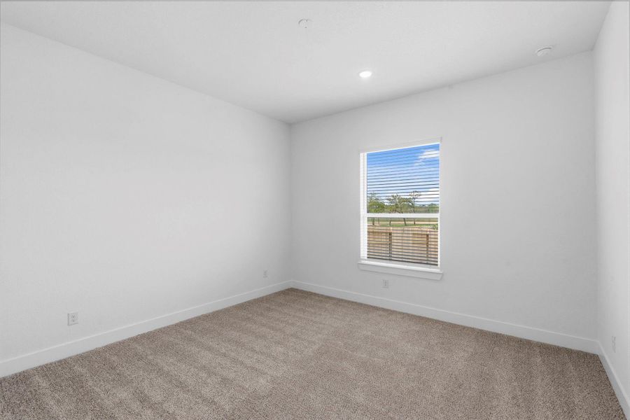 Spacious, unfurnished interior of a new home in Briarley, Montgomery (Image 25).
