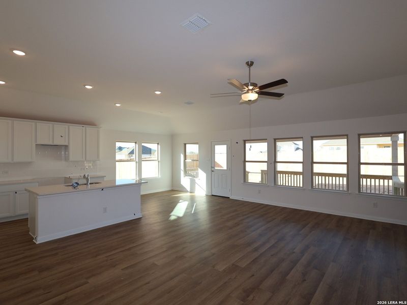 Spacious, unfurnished interior of a new home in Hickory Ridge, Elmendorf (Image 30).