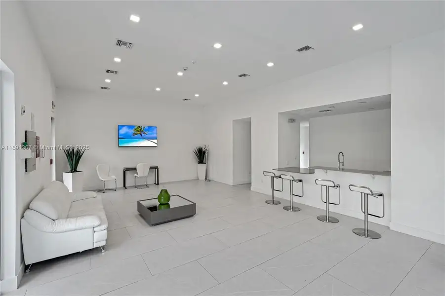 Image 22 of a home in .