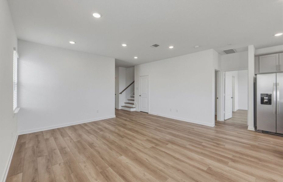 Spacious, unfurnished interior of a new home in Skyview, Belton (Image 22).