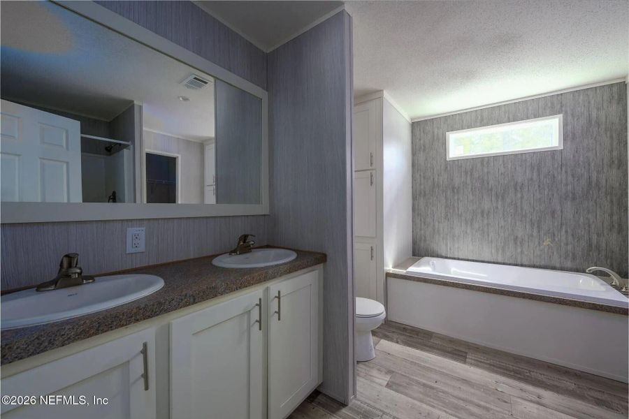 Furnished interior view inside a new home in , Lawtey (Image 6).