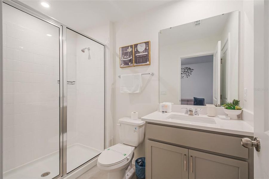 Furnished interior view inside a new home in , Kissimmee (Image 48).