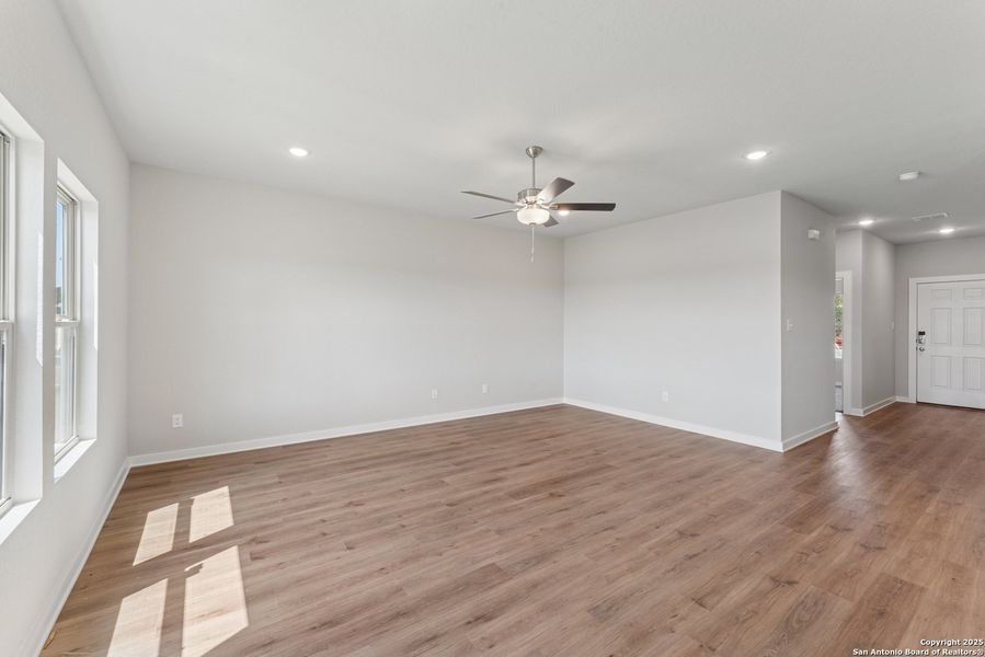 Spacious, unfurnished interior of a new home in Mesquite Ridge, San Antonio (Image 32). Spacious, unfurnished interior of a new home in Mesquite Ridge, San Antonio (Image 32).