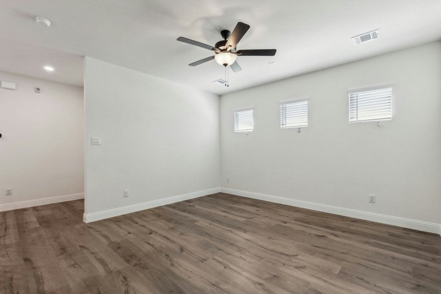 Representative unfurnished interior of a home built from the Harris by Kindred Homes in Berkshire Estates, Mesquite (Image 29).