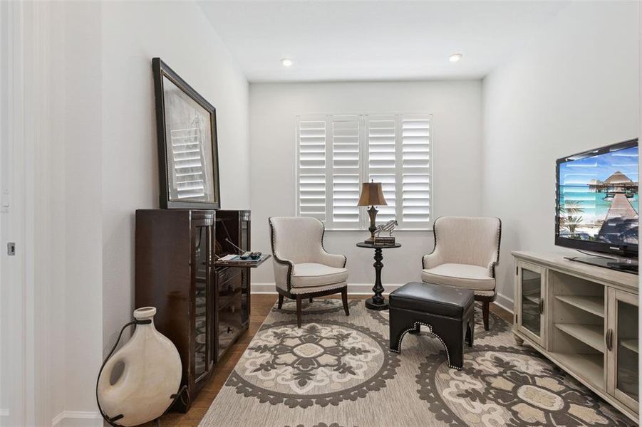 Furnished interior view inside a new home in , Tavares (Image 39).