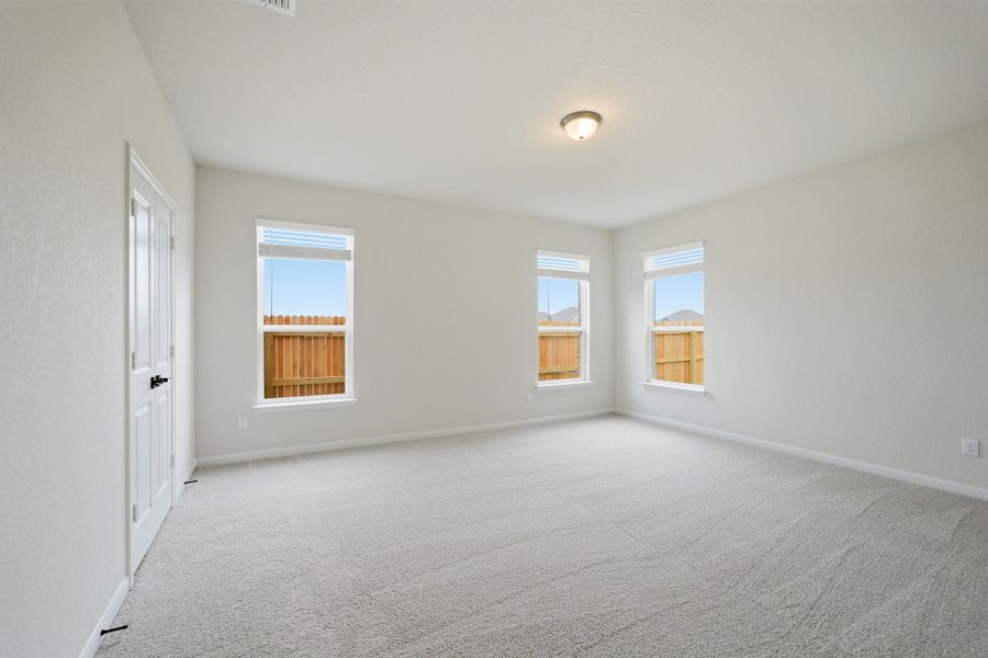 Spacious, unfurnished interior of a new home in Megan's Landing, Castroville (Image 23).