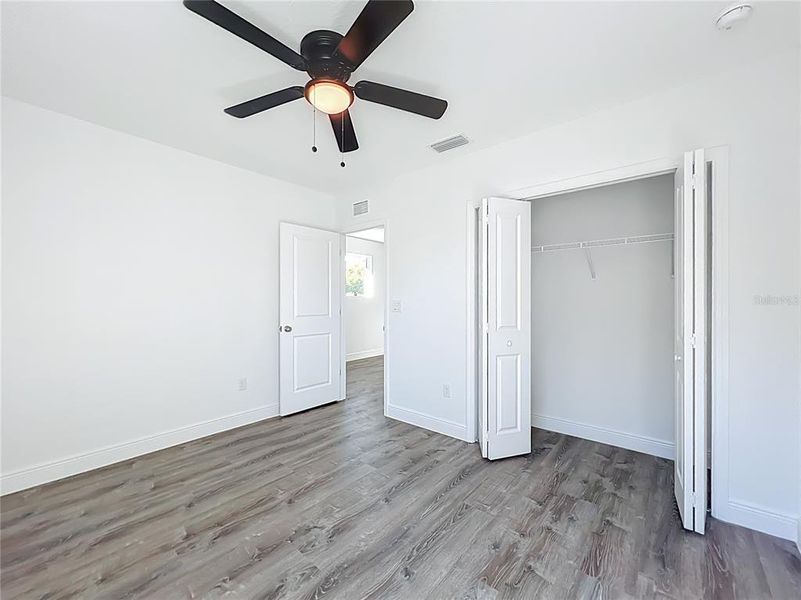 Spacious, unfurnished interior of a new home in , Tampa (Image 18).