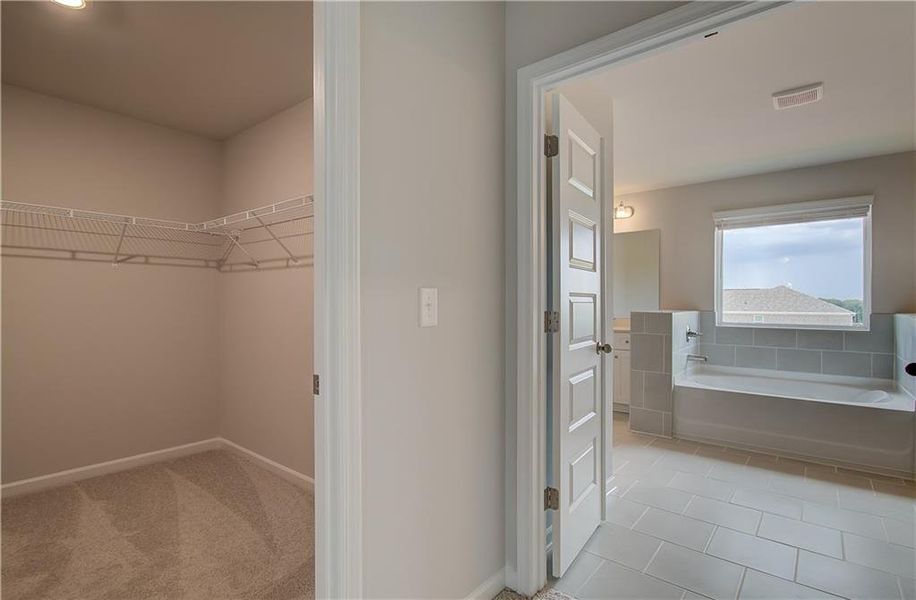 Spacious, unfurnished interior of a new home in Westwind Estates, Hampton (Image 31).