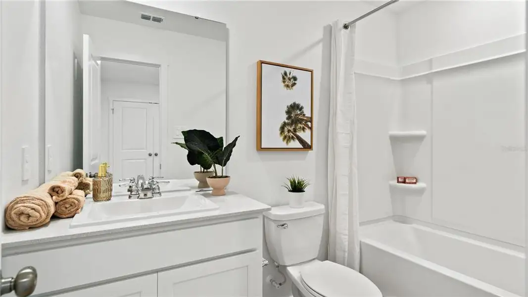 Furnished interior view inside a new home in , Winter Haven (Image 8).