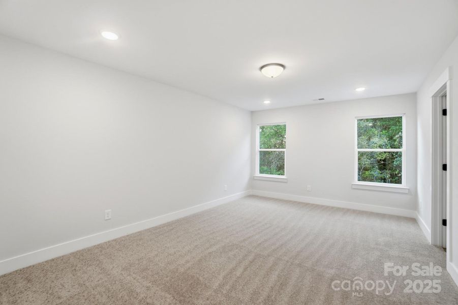 Spacious, unfurnished interior of a new home in , Waxhaw (Image 21).