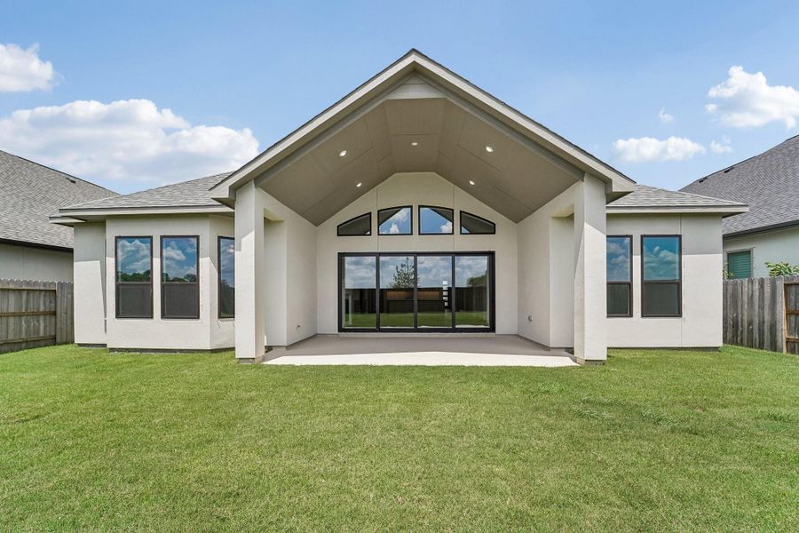 Exterior details and patio area of a home in Del Bello Lakes 60', Manvel (Image 3).