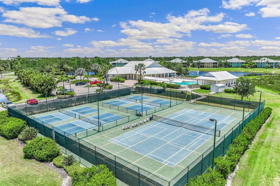 Community amenities in Heritage Lake Park, Punta Gorda (Image 20).