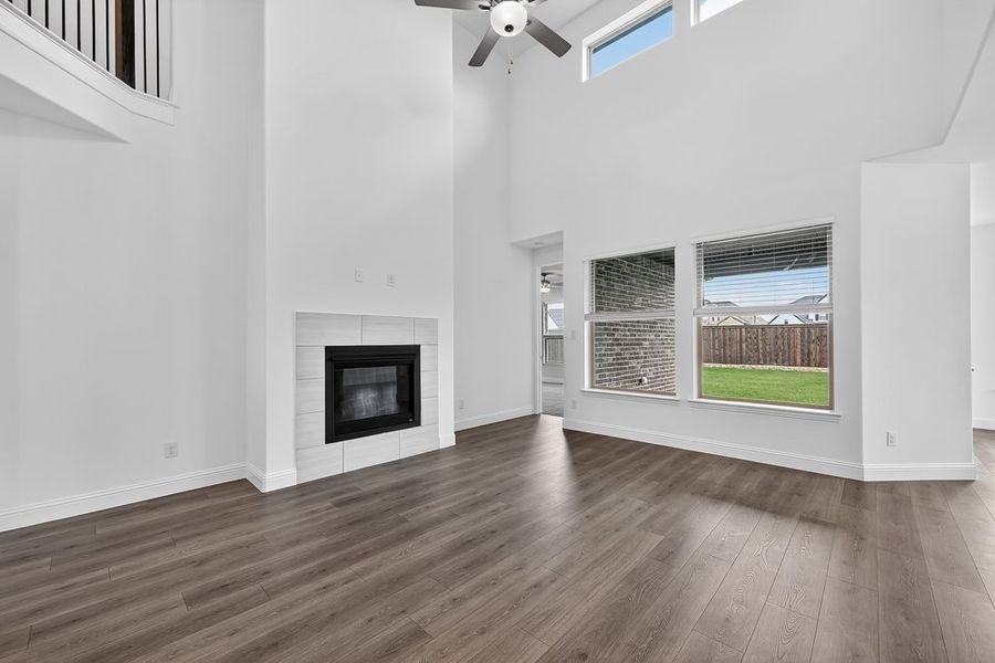 Spacious, unfurnished interior of a new home in The Ridge at Northlake, Northlake (Image 11).