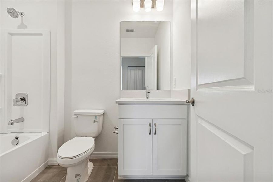 Furnished interior view inside a new home in Southpointe, Palmetto (Image 8).