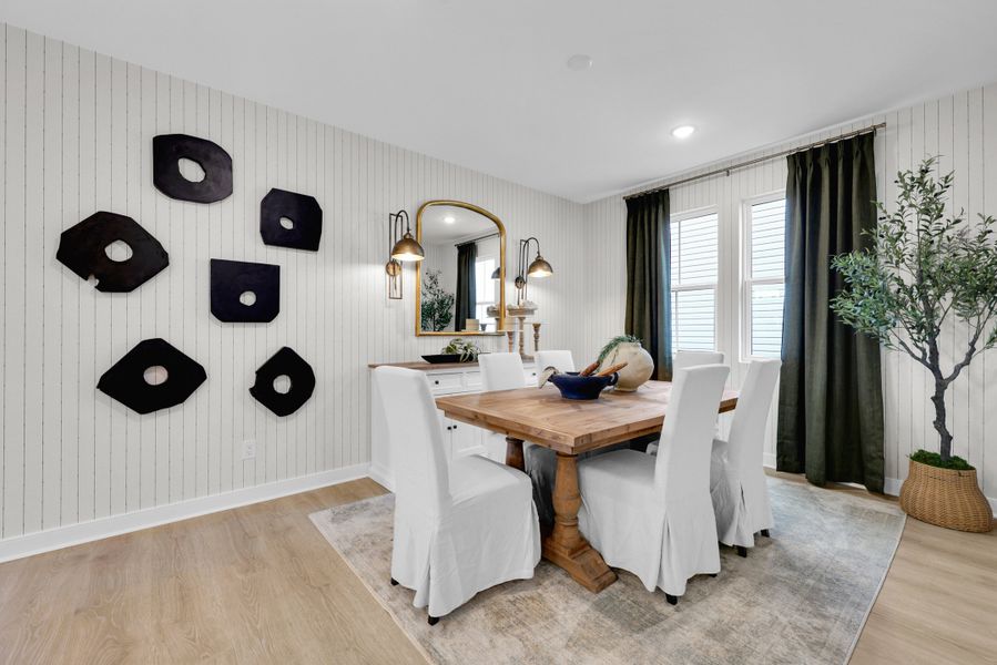 Dining Area Dining Area