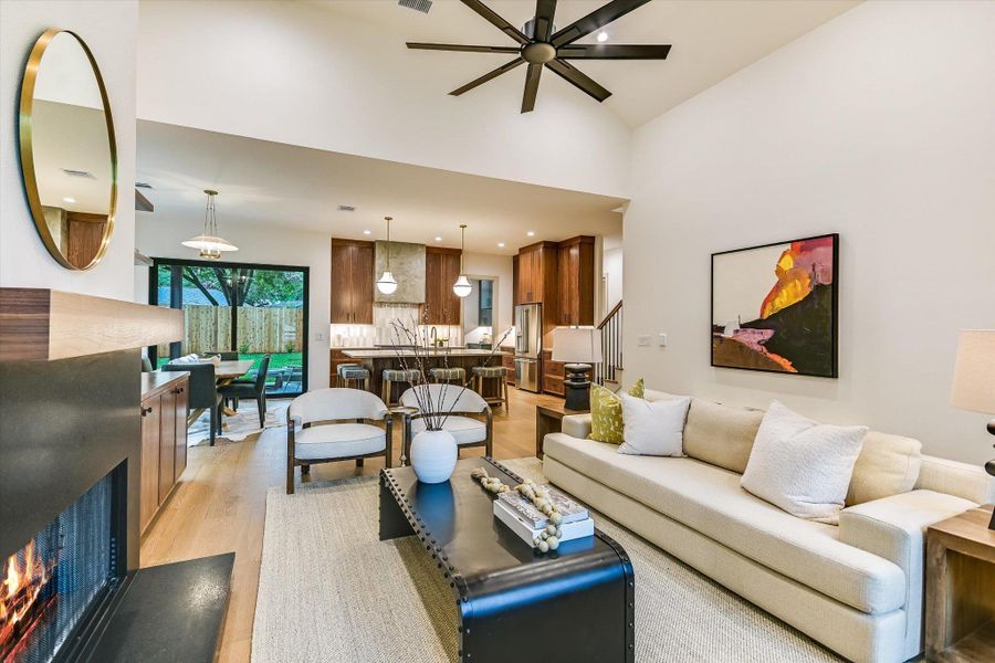 Another shot of the generous living room, opening to the gourmet kitchen and dining areas. Another shot of the generous living room, opening to the gourmet kitchen and dining areas.