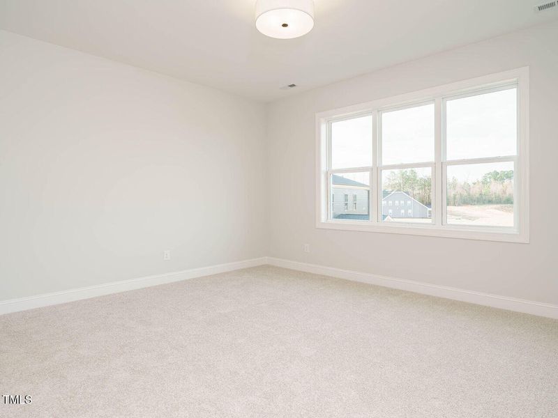 021-1280x960-primary-br