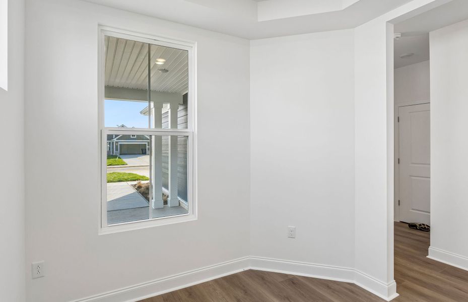 Spacious, unfurnished interior of a new home in Del Webb Southern Harmony, Murfreesboro (Image 37).