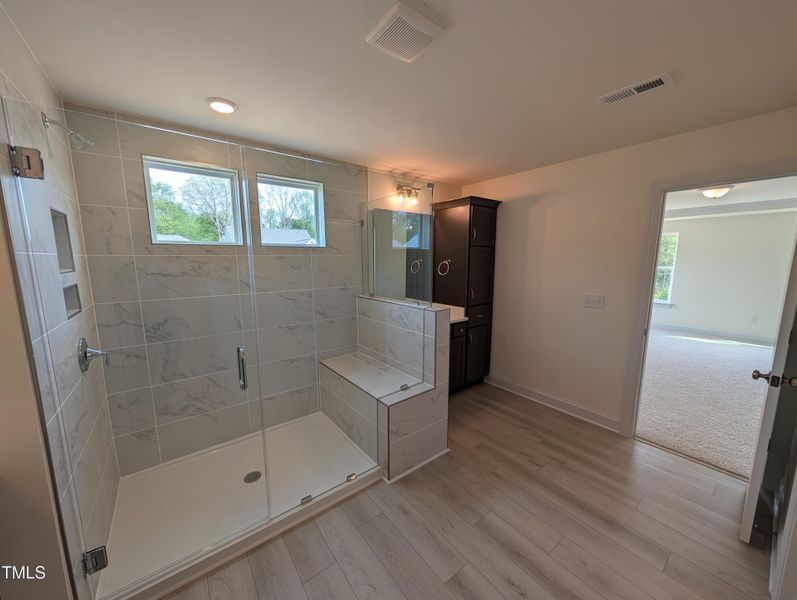 PXL_20250406_194211336