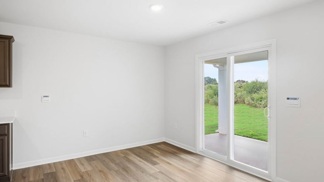 Spacious, unfurnished interior of a new home in Lakestone, Woodruff (Image 27).