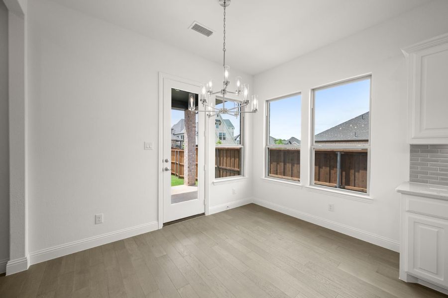 Representative unfurnished interior of a home built from the Aspen by Windsor Homes in Walton Ridge, Corinth (Image 17). Representative unfurnished interior of a home built from the Aspen by Windsor Homes in Walton Ridge, Corinth (Image 17).