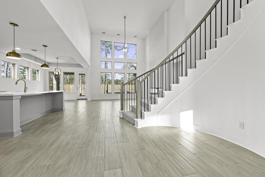 Representative image. Features, specifications, selections and colors may vary.