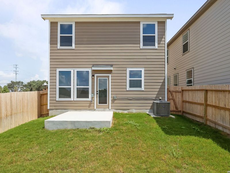 Exterior details and patio area of a home in Meadows at Oak Creek, San Antonio (Image 4).