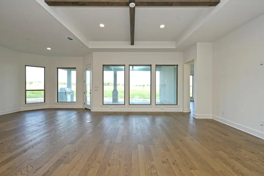 Representative unfurnished interior of a home built from the Llano II by Giddens Homes in Whispering Wind, Bertram (Image 102). Representative unfurnished interior of a home built from the Llano II by Giddens Homes in Whispering Wind, Bertram (Image 102).
