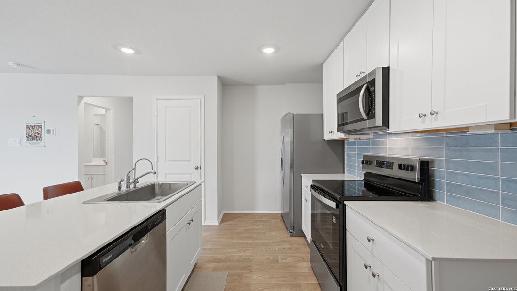 Furnished interior view inside a new home in Ladera, Luling (Image 15).