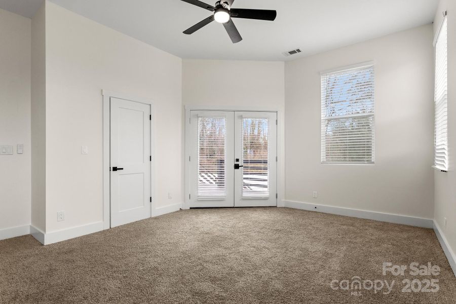 Spacious, unfurnished interior of a new home in , Charlotte (Image 38).
