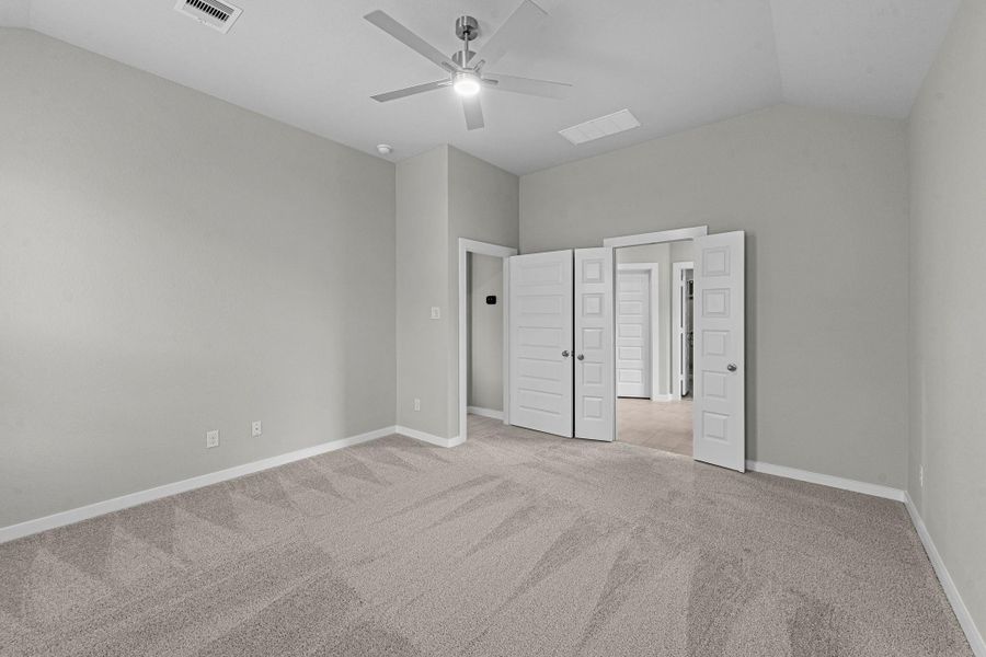 Spacious, unfurnished interior of a new home in Beacon Hill, Waller (Image 12). Spacious, unfurnished interior of a new home in Beacon Hill, Waller (Image 12).