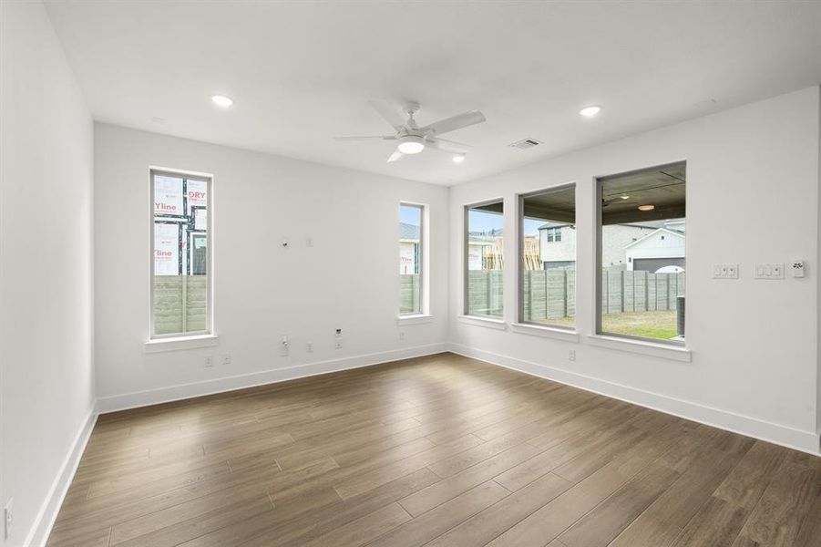 1521 Laurel- Living Room-4998 1521 Laurel- Living Room-4998