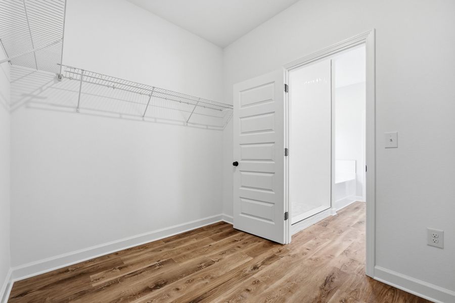 Spacious, unfurnished interior of a new home in Southern Charm, Crestview (Image 23). Spacious, unfurnished interior of a new home in Southern Charm, Crestview (Image 23).
