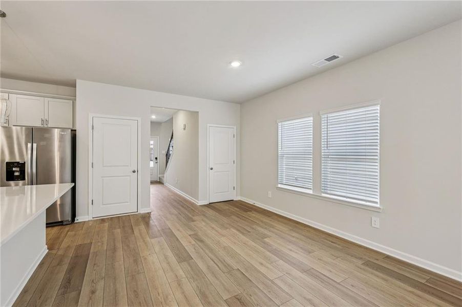 Spacious, unfurnished interior of a new home in Hawthorne Station, College Park (Image 19). Spacious, unfurnished interior of a new home in Hawthorne Station, College Park (Image 19).