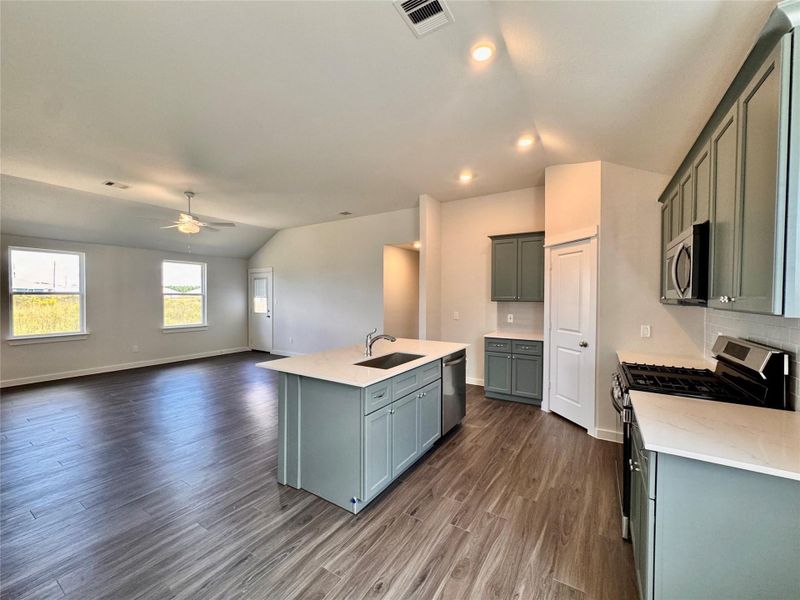 Furnished interior view inside a new home in Santa Fe, Cleveland (Image 4).