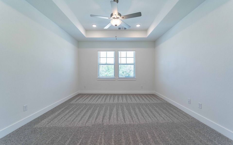 Spacious, unfurnished interior of a new home in Solterra, Mesquite (Image 21).